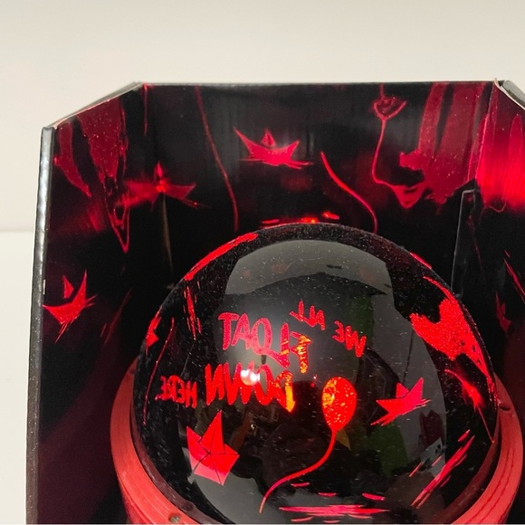 Pennywise LED Shadowlights Rotating Halloween Scene Light Up Decor - Picture 10 of 11